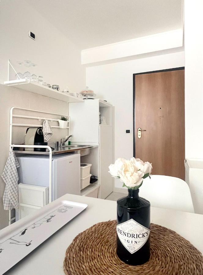 Appartement A Casa Di Pizz - Bilocale Con Parcheggio Privato à Savone Extérieur photo